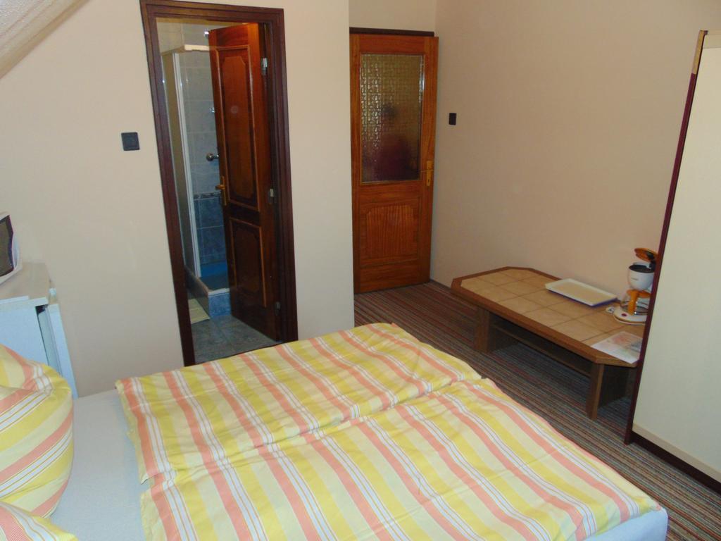 Anna Bathory Apartmanhaz Hajduszoboszlo Exterior photo
